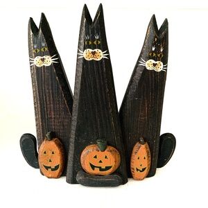 Vintage Wood Primitive 3 Folk Art Black Cats Figurine Pumpkins Halloween Fall